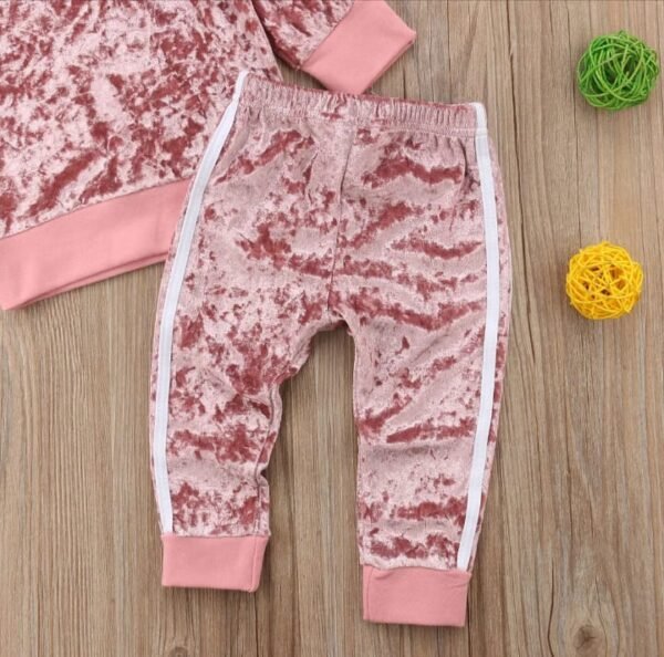 Conjunto Deportivo Terciopelo - Image 4